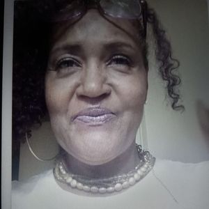 Meet your Posher, Beverly